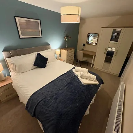 Greenfield House - Keighley Eastburn * Kildwick